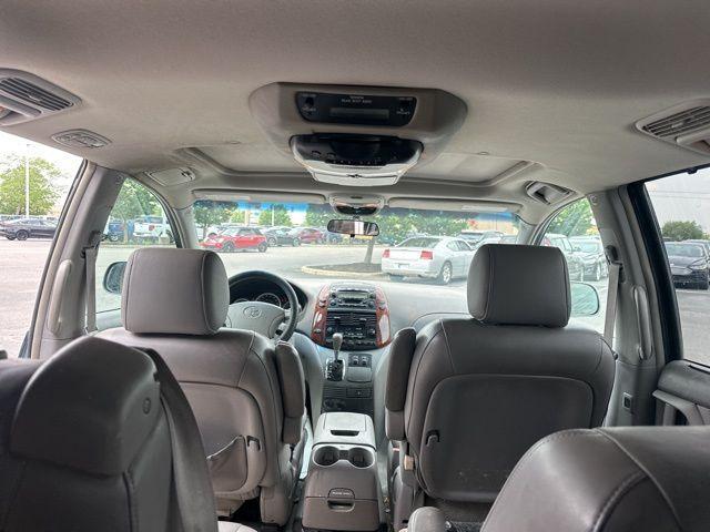 used 2004 Toyota Sienna car, priced at $4,100