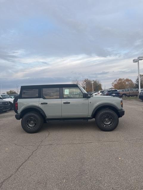 new 2024 Ford Bronco car, priced at $45,170