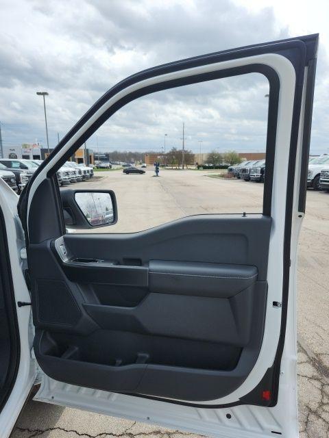 new 2025 Ford F-150 car, priced at $47,278