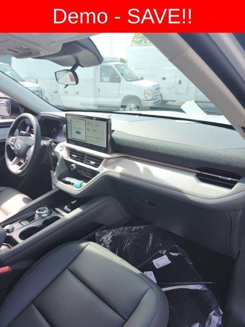 new 2025 Ford Explorer car, priced at $41,085