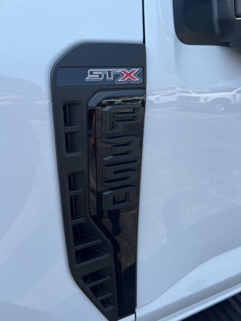 new 2024 Ford F-350 car, priced at $53,168