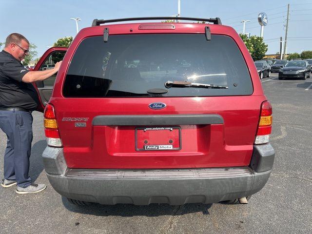 used 2003 Ford Escape car, priced at $3,799