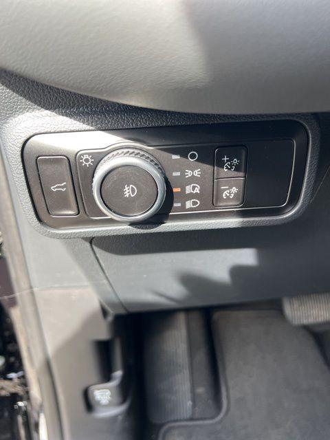 new 2025 Ford Explorer car, priced at $42,534
