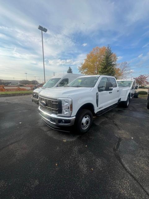 new 2024 Ford F-350 car, priced at $62,515