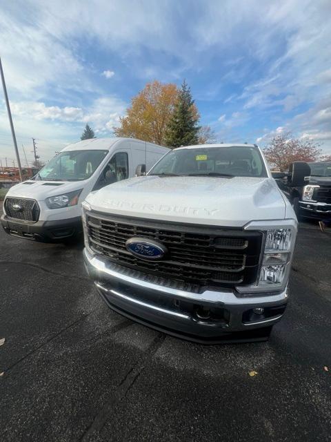 new 2024 Ford F-350 car, priced at $62,515