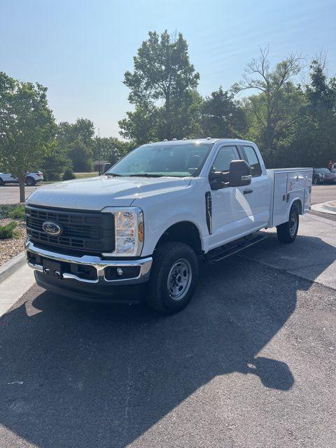 new 2025 Ford F-250 car, priced at $66,053