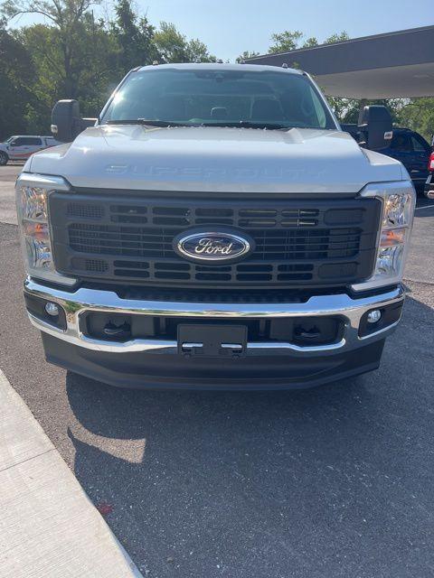 new 2025 Ford F-250 car, priced at $66,053