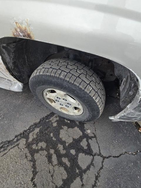 used 2005 Chevrolet Tahoe car, priced at $6,995