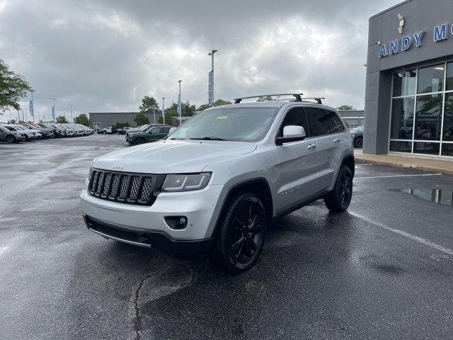 used 2012 Jeep Grand Cherokee car, priced at $10,995