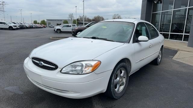 used 2000 Ford Taurus car, priced at $2,794