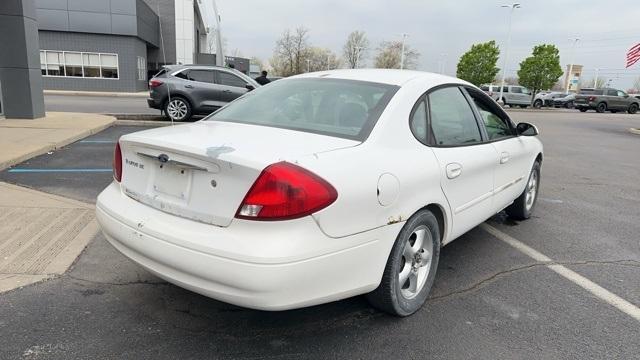 used 2000 Ford Taurus car, priced at $2,794