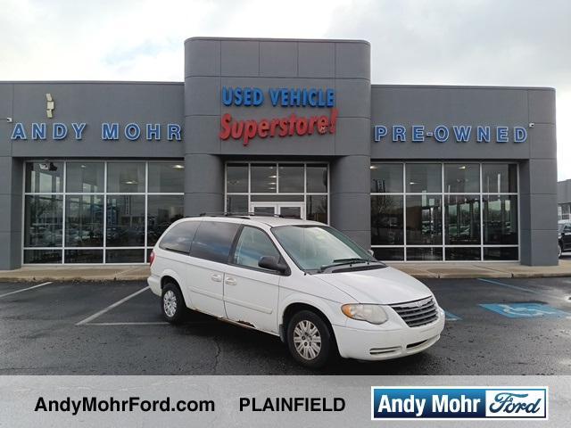 used 2007 Chrysler Town & Country car, priced at $2,300