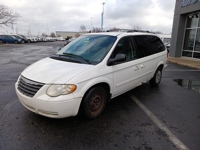 used 2007 Chrysler Town & Country car, priced at $2,300