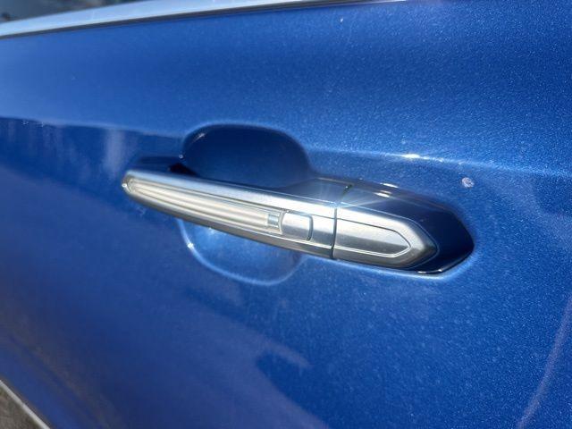 used 2021 Cadillac XT4 car, priced at $13,977