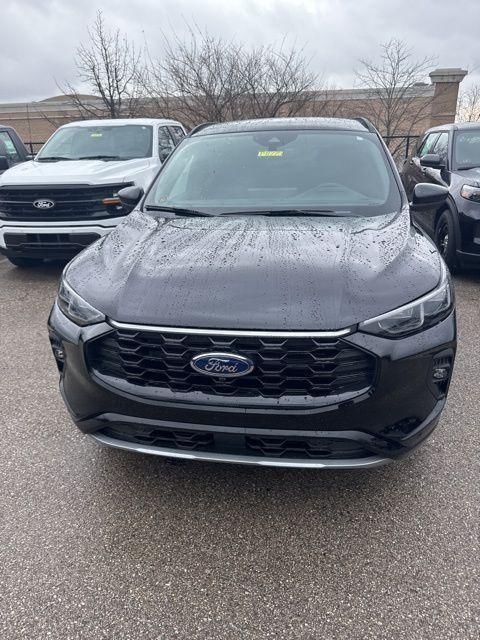 new 2025 Ford Escape car, priced at $32,580
