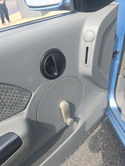 used 2005 Chevrolet Aveo car, priced at $4,995