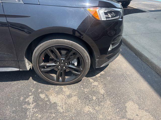 used 2022 Ford Edge car, priced at $33,995