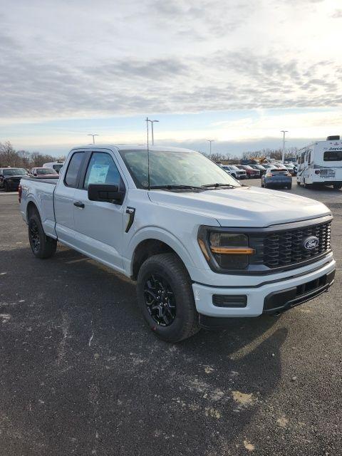 new 2025 Ford F-150 car, priced at $45,210