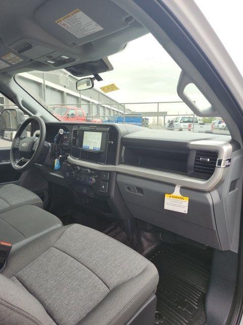new 2025 Ford F-350 car, priced at $65,415