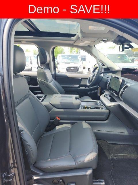 new 2025 Ford Expedition car, priced at $65,525