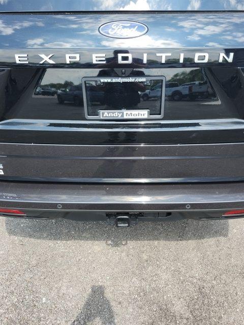 new 2025 Ford Expedition car, priced at $68,550