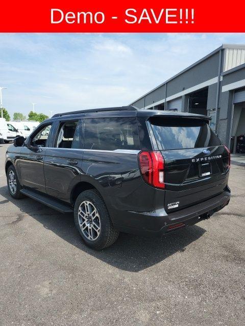 new 2025 Ford Expedition car, priced at $65,525