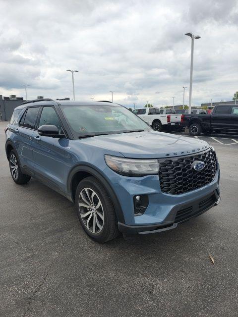 new 2025 Ford Explorer car, priced at $46,705