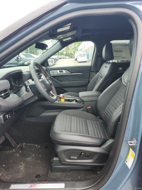 new 2025 Ford Explorer car, priced at $46,705