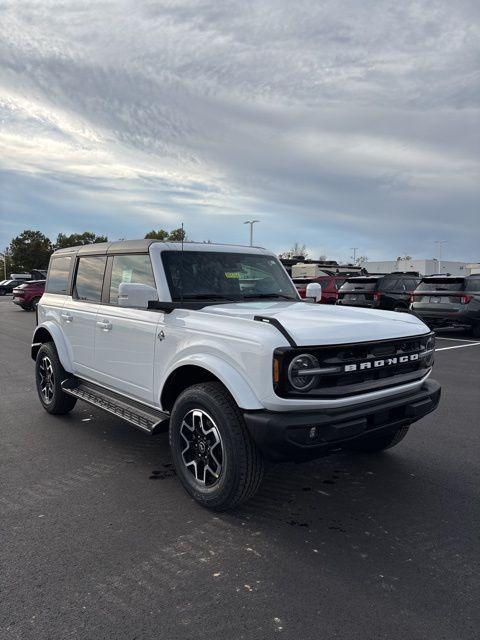 new 2025 Ford Bronco car, priced at $50,695