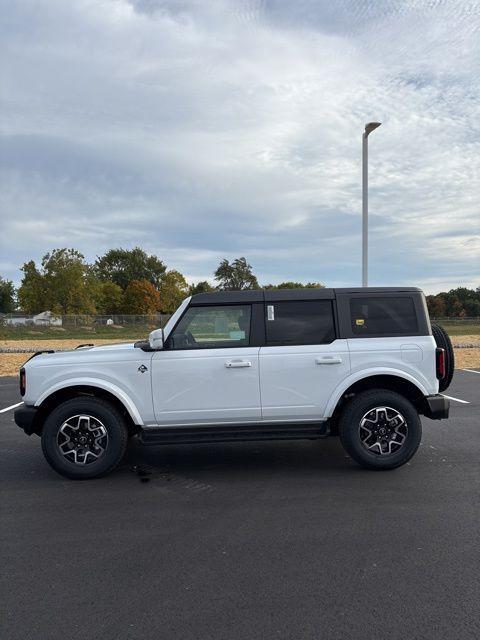 new 2025 Ford Bronco car, priced at $50,695