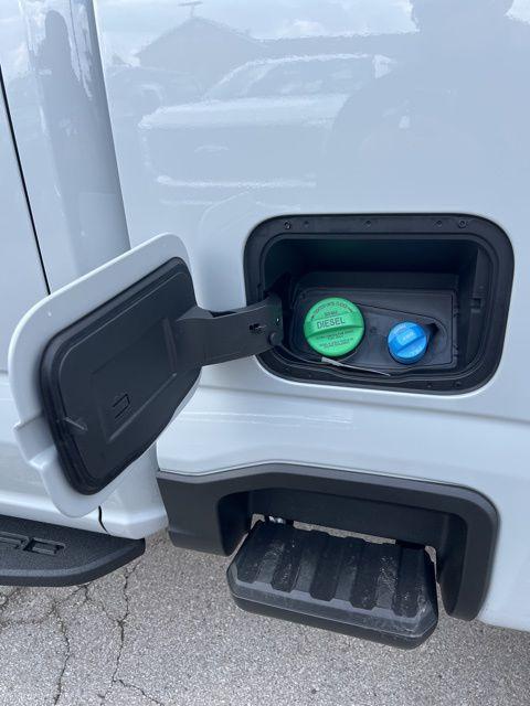 new 2025 Ford F-250 car, priced at $85,895