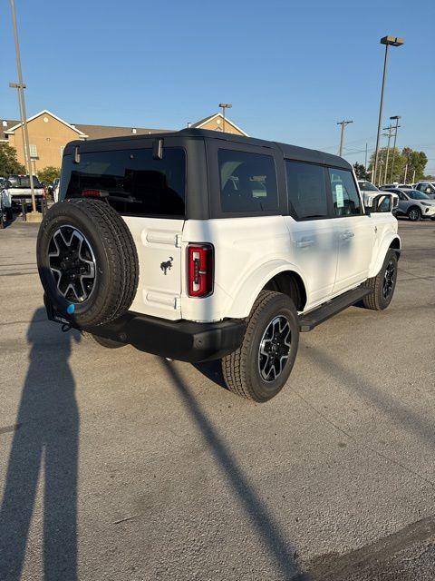 new 2024 Ford Bronco car, priced at $49,586