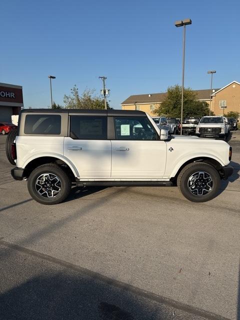 new 2024 Ford Bronco car, priced at $50,586