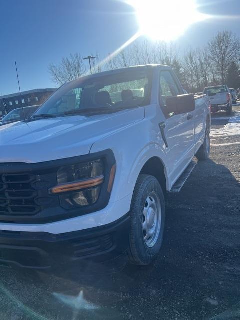 new 2025 Ford F-150 car, priced at $33,095