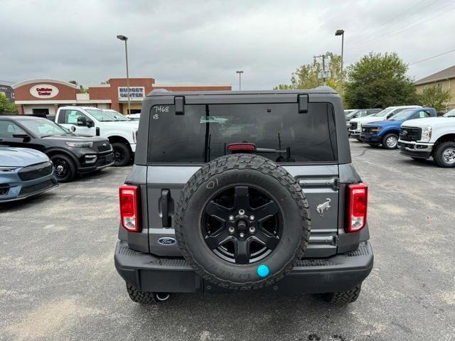 new 2024 Ford Bronco car, priced at $49,522