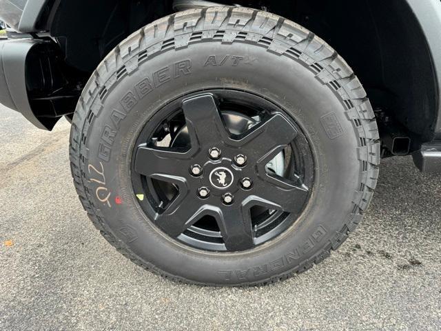 new 2024 Ford Bronco car, priced at $49,522