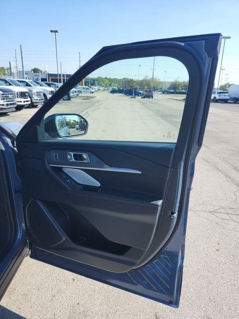 new 2025 Ford Explorer car, priced at $57,355