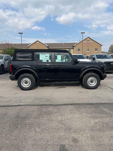 new 2025 Ford Bronco car, priced at $38,297