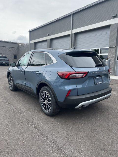 new 2025 Ford Escape car, priced at $31,118