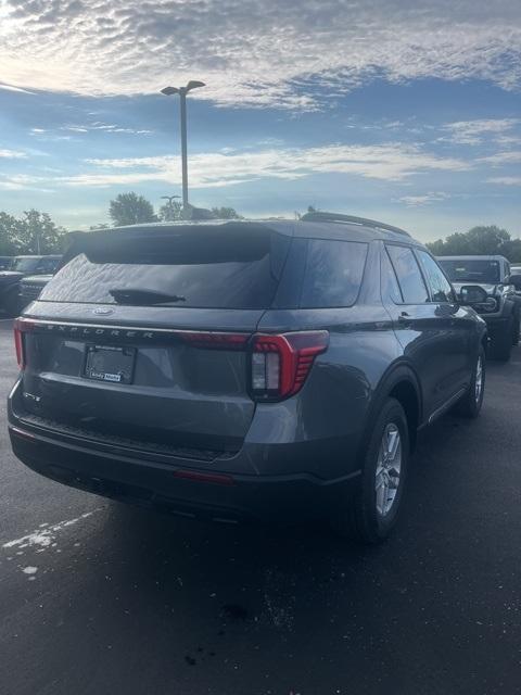 new 2025 Ford Explorer car, priced at $37,350