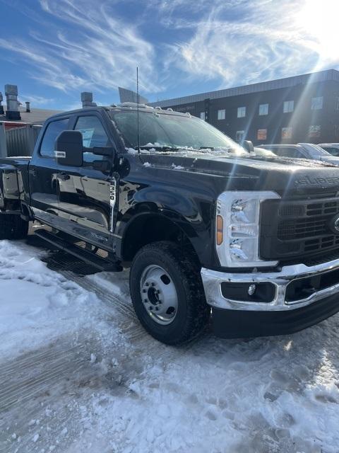 new 2024 Ford F-350 car, priced at $65,420