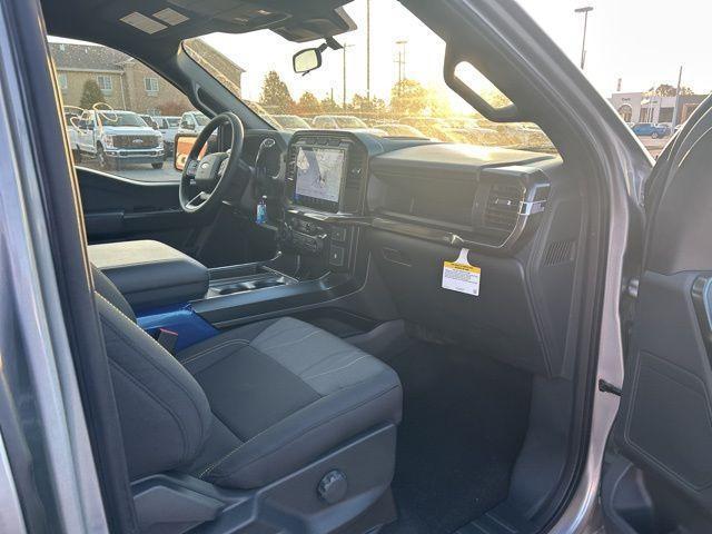 new 2024 Ford F-150 car, priced at $43,927