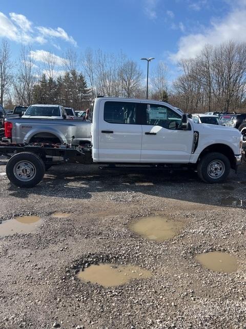 new 2025 Ford F-250 car, priced at $52,595