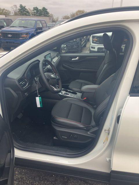 new 2025 Ford Escape car, priced at $29,762