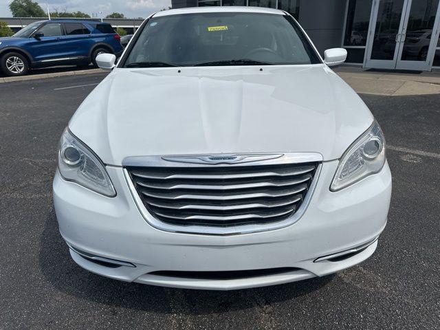 used 2014 Chrysler 200 car, priced at $3,595