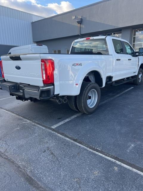 new 2024 Ford F-350 car, priced at $62,080