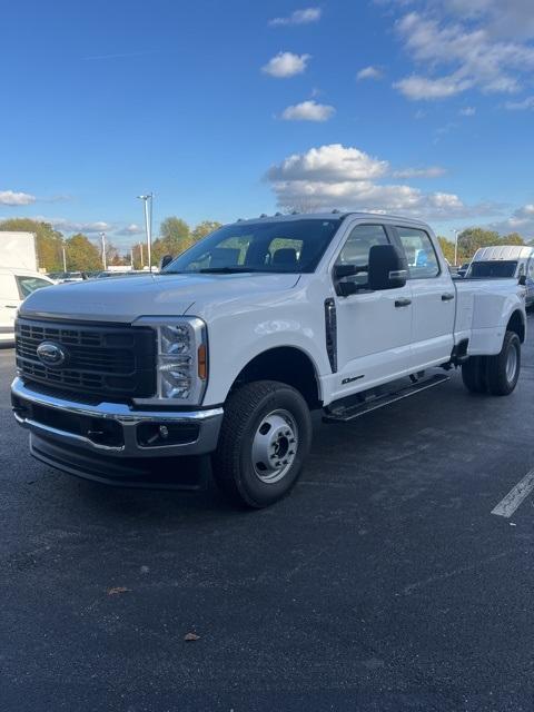 new 2024 Ford F-350 car, priced at $62,080