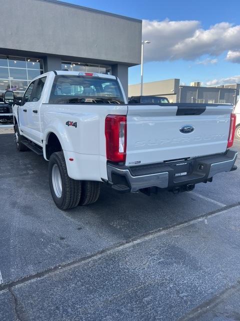 new 2024 Ford F-350 car, priced at $62,080