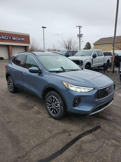 new 2025 Ford Escape car, priced at $36,890