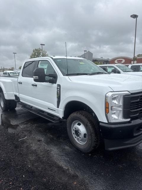 new 2024 Ford F-350 car, priced at $60,734